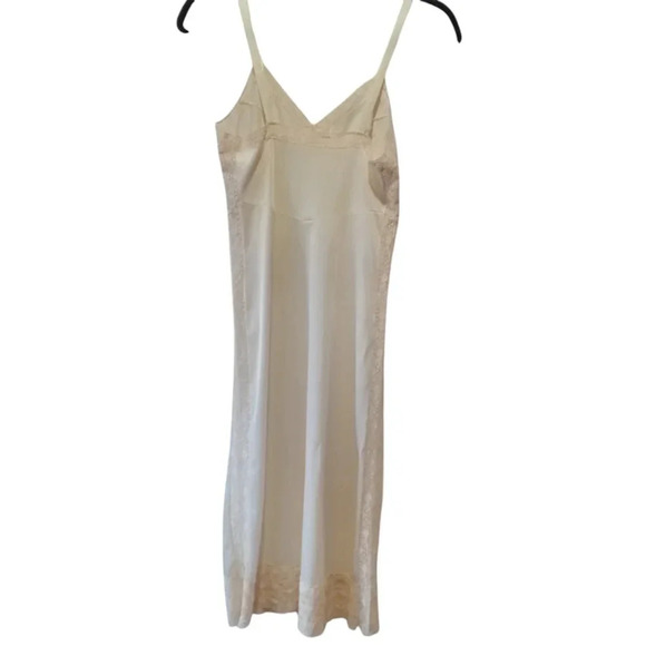 Vintage Movie Star Slip Size 32 Lace Trim and Sides - Picture 2 of 14